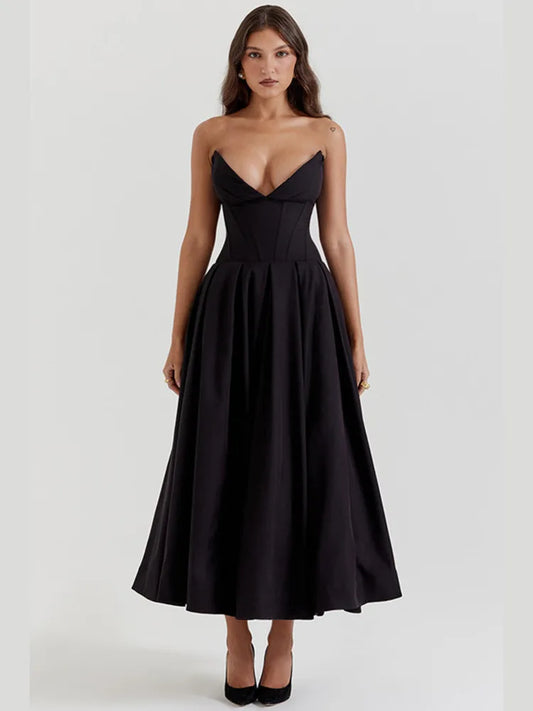 Effortless Elegance Black Strapless Maxi Dress with A-Line Silhouette